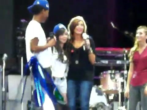 Demi Lovato\'s Entrance at Souncheck 2044