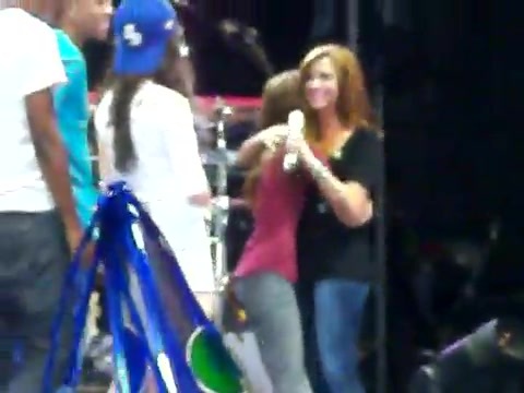Demi Lovato\'s Entrance at Souncheck 1598