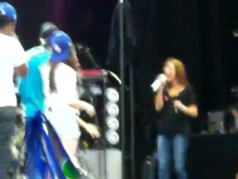 Demi Lovato\'s Entrance at Souncheck 1254