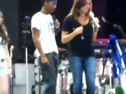 Demi Lovato\'s Entrance at Souncheck 2539 Demi Lovato\'s Entrance at Souncheck 2539