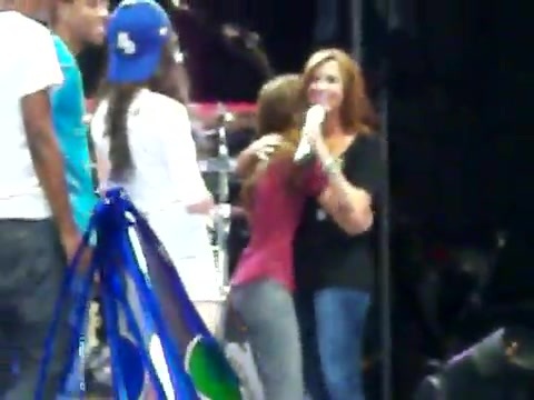 Demi Lovato\'s Entrance at Souncheck 1608