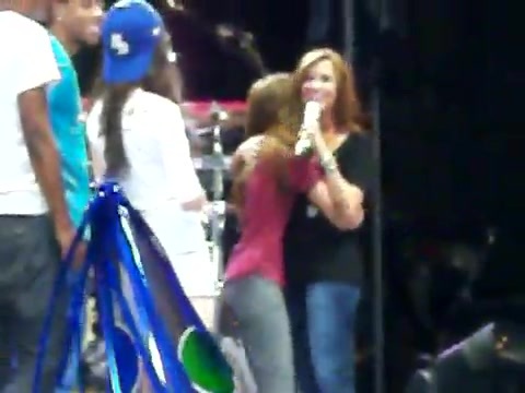 Demi Lovato\'s Entrance at Souncheck 1614
