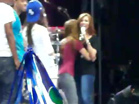 Demi Lovato\'s Entrance at Souncheck 1619