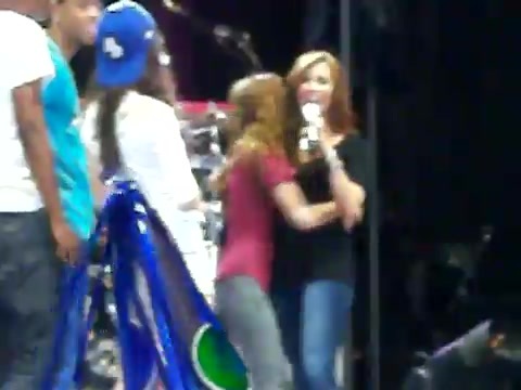 Demi Lovato\'s Entrance at Souncheck 1626