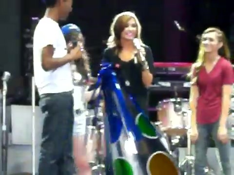 Demi Lovato\'s Entrance at Souncheck 2082