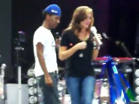 Demi Lovato\'s Entrance at Souncheck 2566 - Demilush - Entrance at Sounchek Part oo6