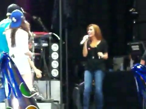 Demi Lovato\'s Entrance at Souncheck 1284