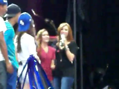 Demi Lovato\'s Entrance at Souncheck 1656