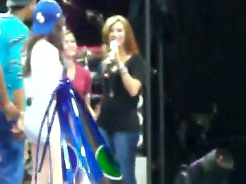 Demi Lovato\'s Entrance at Souncheck 1678
