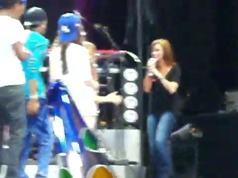 Demi Lovato\'s Entrance at Souncheck 1346 Demi Lovato\'s Entrance at Souncheck 1346