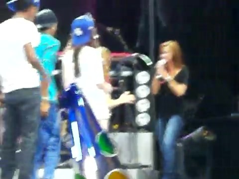 Demi Lovato\'s Entrance at Souncheck 1358 - Demilush - Entrance at Sounchek Part oo3