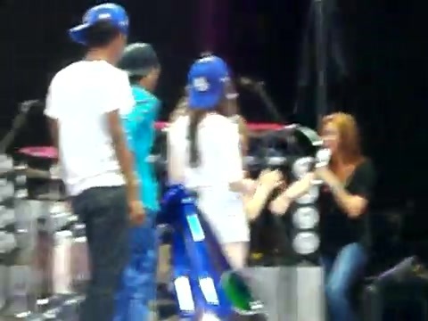 Demi Lovato\'s Entrance at Souncheck 1398