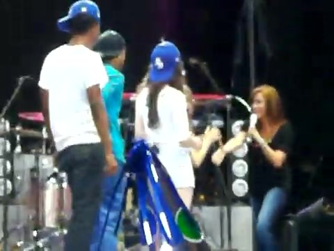 Demi Lovato\'s Entrance at Souncheck 1405