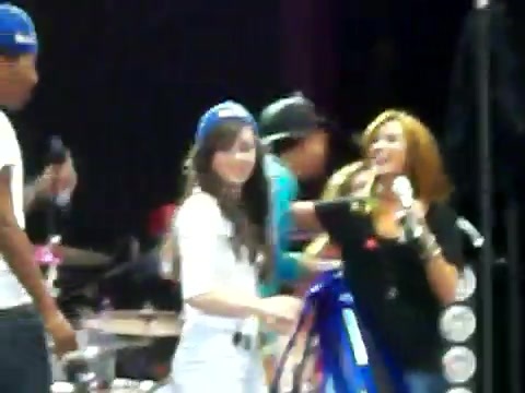 Demi Lovato\'s Entrance at Souncheck 1777