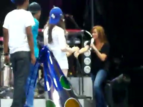 Demi Lovato\'s Entrance at Souncheck 1440 Demi Lovato\'s Entrance at Souncheck 1440