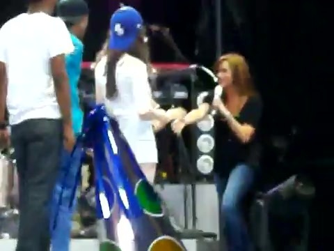 Demi Lovato\'s Entrance at Souncheck 1442 Demi Lovato\'s Entrance at Souncheck 1442