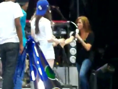 Demi Lovato\'s Entrance at Souncheck 1447 Demi Lovato\'s Entrance at Souncheck 1447