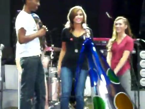 Demi Lovato\'s Entrance at Souncheck 2107