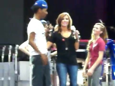 Demi Lovato\'s Entrance at Souncheck 2177