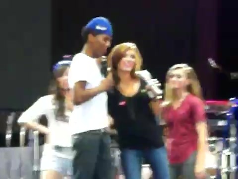 Demi Lovato\'s Entrance at Souncheck 2208