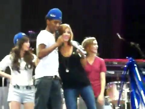 Demi Lovato\'s Entrance at Souncheck 2225