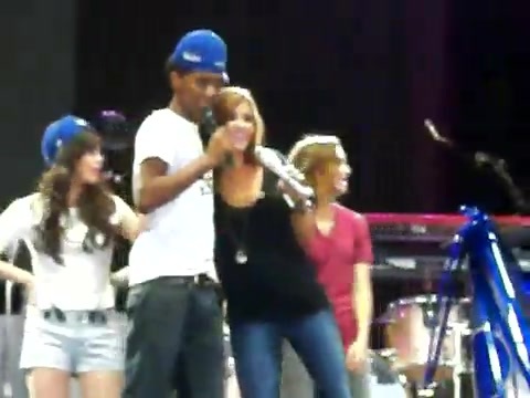 Demi Lovato\'s Entrance at Souncheck 2231