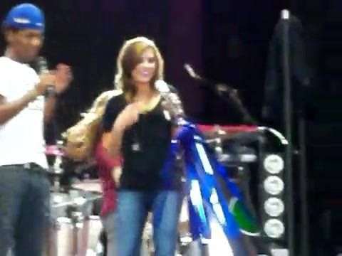 Demi Lovato\'s Entrance at Souncheck 2315