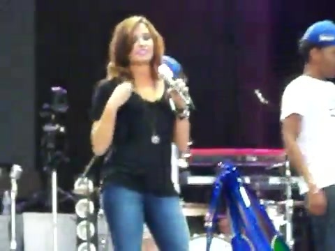 Demi Lovato\'s Entrance at Souncheck 2787 Demi Lovato\'s Entrance at Souncheck 2787