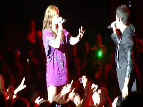 Joe Jonas Gives A  Warm Hug To Ex-Girlfriend Demi Lovato 0206