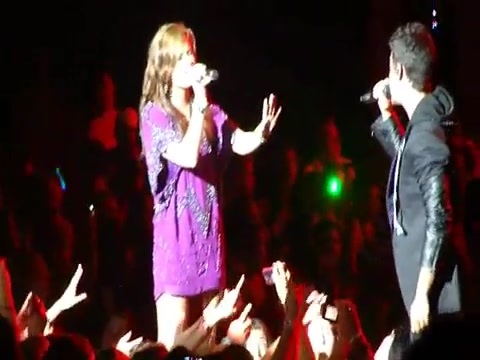Joe Jonas Gives A  Warm Hug To Ex-Girlfriend Demi Lovato 0208
