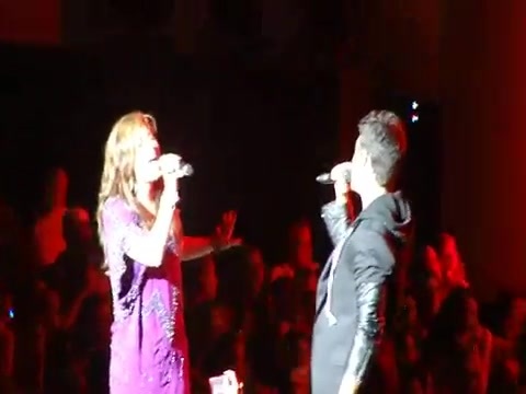 Joe Jonas Gives A  Warm Hug To Ex-Girlfriend Demi Lovato 0340 - Demilush Gives A Warm Hug To Her ExBoyfriend Joe Part oo1