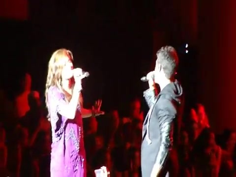 Joe Jonas Gives A  Warm Hug To Ex-Girlfriend Demi Lovato 0352