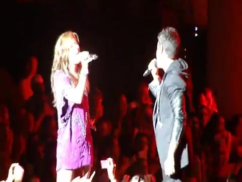 Joe Jonas Gives A  Warm Hug To Ex-Girlfriend Demi Lovato 0392