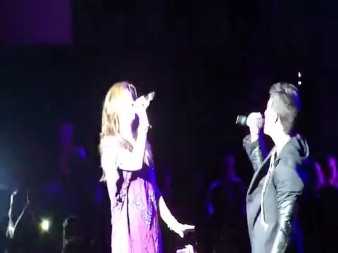 Joe Jonas Gives A  Warm Hug To Ex-Girlfriend Demi Lovato 0747 - Demilush Gives A Warm Hug To Her ExBoyfriend Joe Part oo2