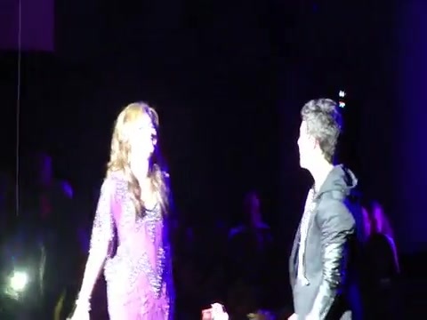 Joe Jonas Gives A  Warm Hug To Ex-Girlfriend Demi Lovato 0844
