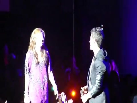 Joe Jonas Gives A  Warm Hug To Ex-Girlfriend Demi Lovato 0880