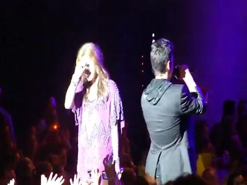 Joe Jonas Gives A  Warm Hug To Ex-Girlfriend Demi Lovato 1656 - Demilush Gives A Warm Hug To Her ExBoyfriend Joe Part oo4