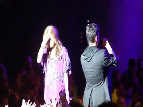 Joe Jonas Gives A  Warm Hug To Ex-Girlfriend Demi Lovato 1664 - Demilush Gives A Warm Hug To Her ExBoyfriend Joe Part oo4