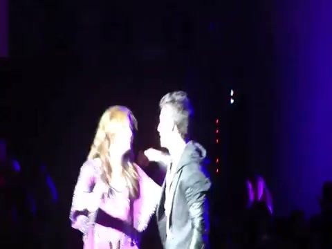 Joe Jonas Gives A  Warm Hug To Ex-Girlfriend Demi Lovato 0964