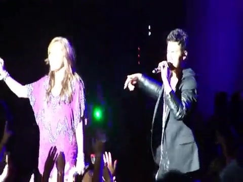 Joe Jonas Gives A  Warm Hug To Ex-Girlfriend Demi Lovato 1321
