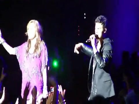 Joe Jonas Gives A  Warm Hug To Ex-Girlfriend Demi Lovato 1328