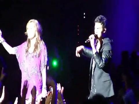Joe Jonas Gives A  Warm Hug To Ex-Girlfriend Demi Lovato 1333
