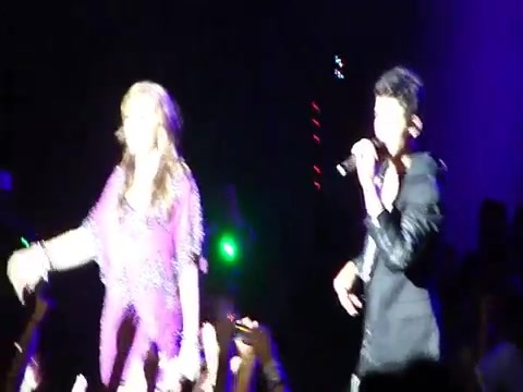 Joe Jonas Gives A  Warm Hug To Ex-Girlfriend Demi Lovato 1371