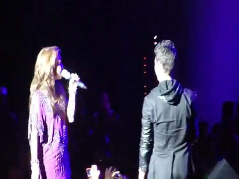 Joe Jonas Gives A  Warm Hug To Ex-Girlfriend Demi Lovato 1913 Joe Jonas Gives A  Warm Hug To Ex-Girlfriend Demi Lovato 1913