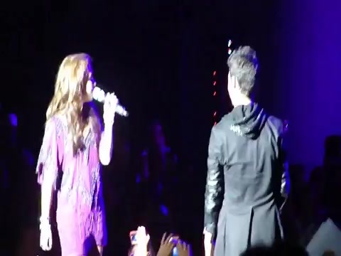 Joe Jonas Gives A  Warm Hug To Ex-Girlfriend Demi Lovato 1927 Joe Jonas Gives A  Warm Hug To Ex-Girlfriend Demi Lovato 1927
