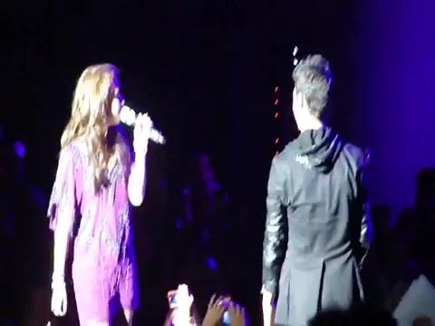 Joe Jonas Gives A  Warm Hug To Ex-Girlfriend Demi Lovato 1932 Joe Jonas Gives A  Warm Hug To Ex-Girlfriend Demi Lovato 1932
