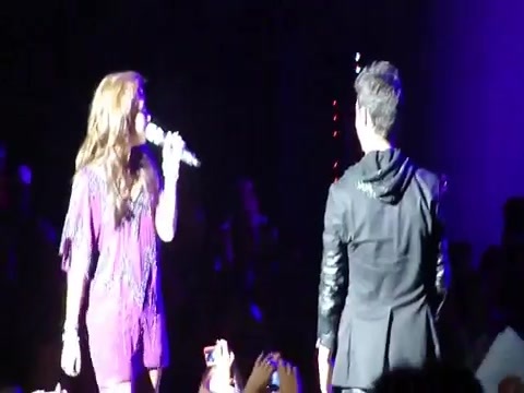 Joe Jonas Gives A  Warm Hug To Ex-Girlfriend Demi Lovato 1934 Joe Jonas Gives A  Warm Hug To Ex-Girlfriend Demi Lovato 1934