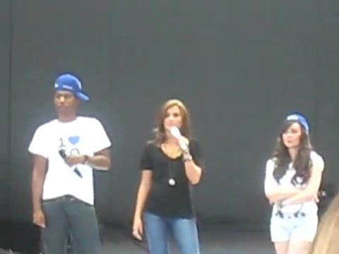 Jonas Brothers sound check 0137