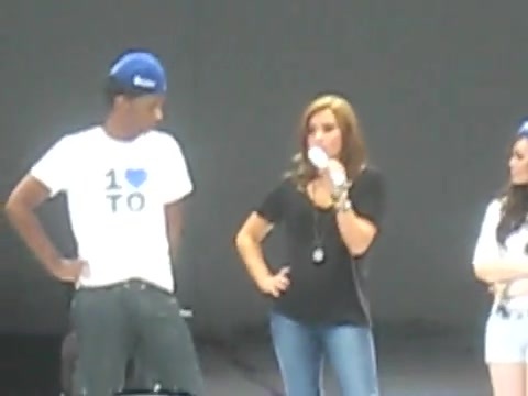 Jonas Brothers sound check 0580