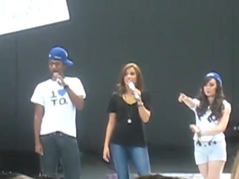 Jonas Brothers sound check 0214